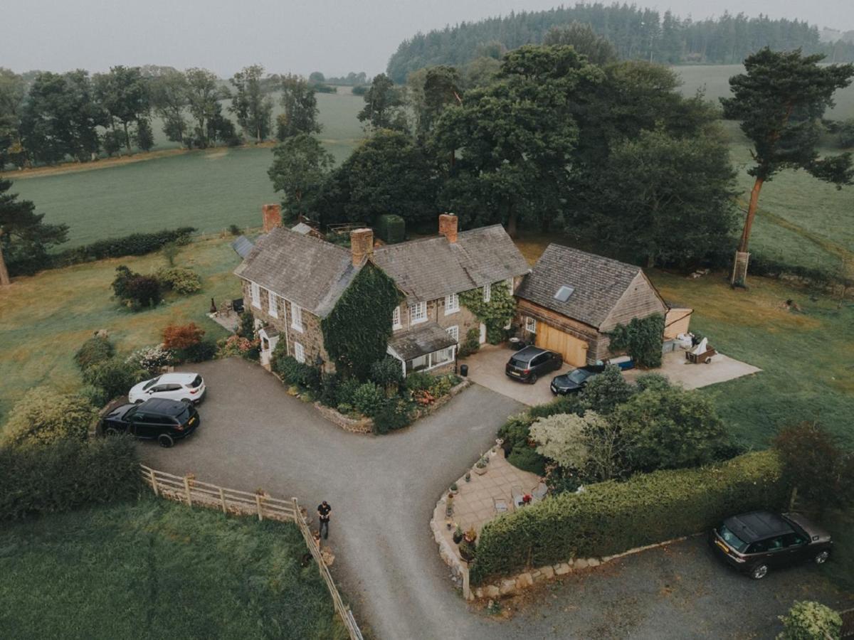 Mid-Wales Farmhouse, Swimming Pool, Tranquil Countryside Views, Sleeps 14 Meifod Exterior foto