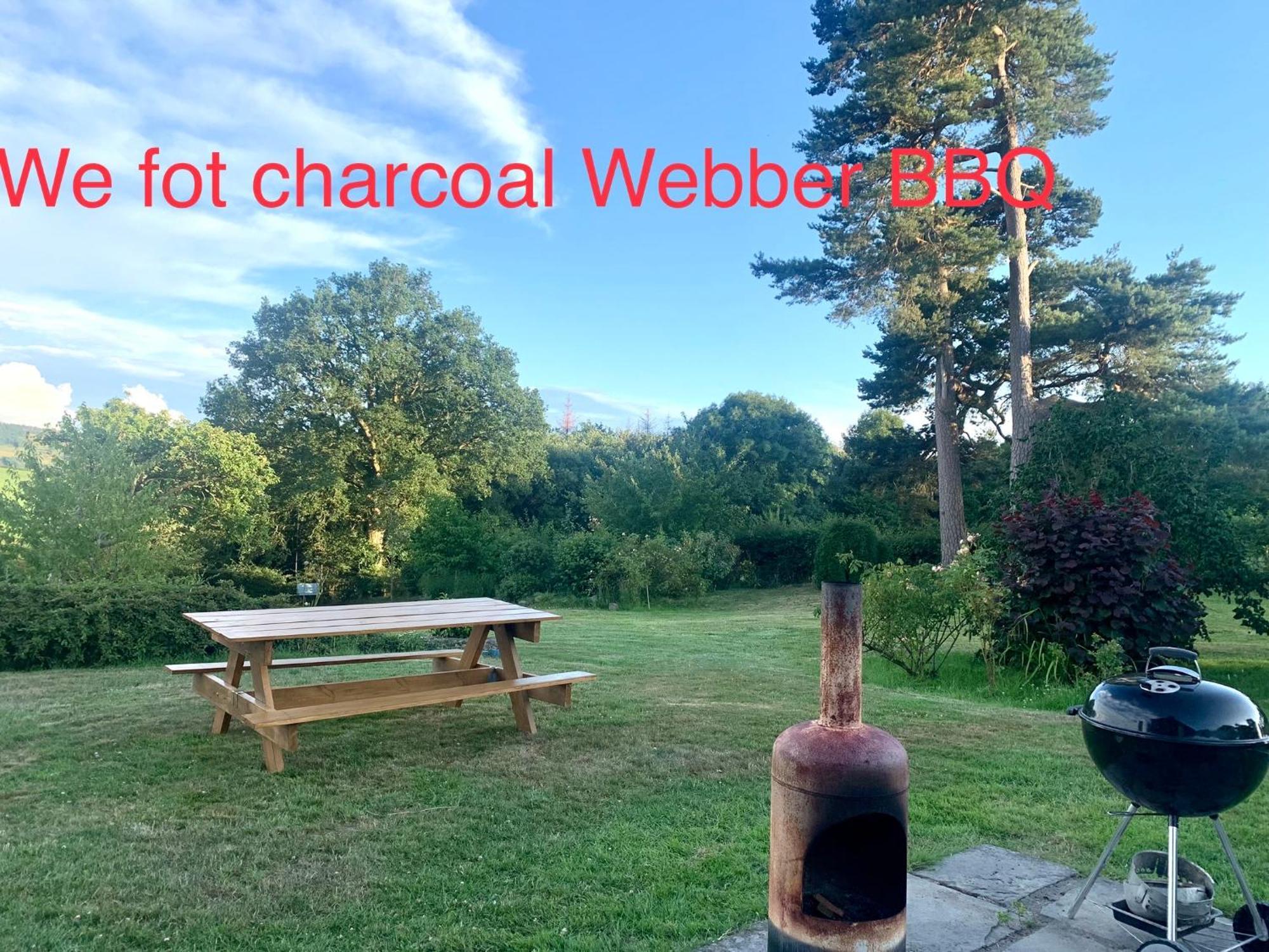 Mid-Wales Farmhouse, Swimming Pool, Tranquil Countryside Views, Sleeps 14 Meifod Exterior foto